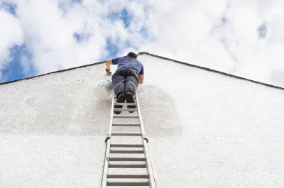 Peinture extérieure à Mane — façades et ravalement